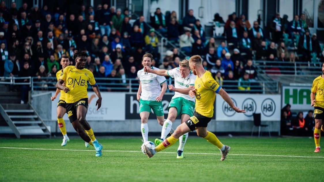 Poengdeling foran fullsatt Briskeby